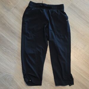 Apana Black Active Cropped Active Pants